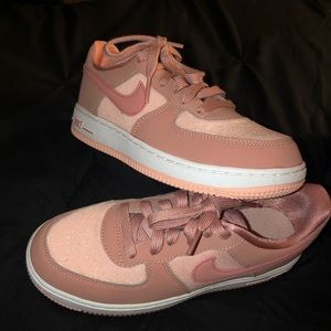 NWOB Girls Big Kids Nike Air Force 1